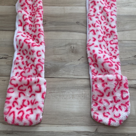 NWT Cozy Zone Kids Long Arm Animal Hat. Hat and mittens. - Picture 3 of 6